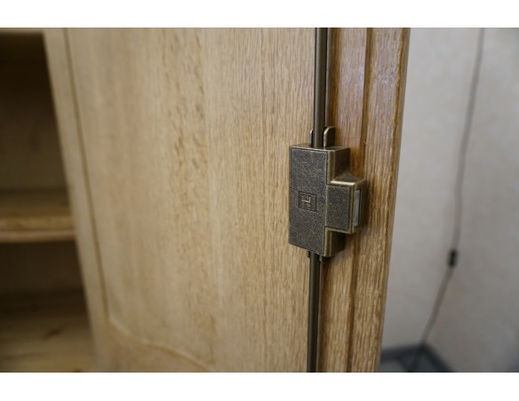 WITRYNA KREDENS JASNY LITY DĄB PODŚWIETALANA SZER. 232 CM