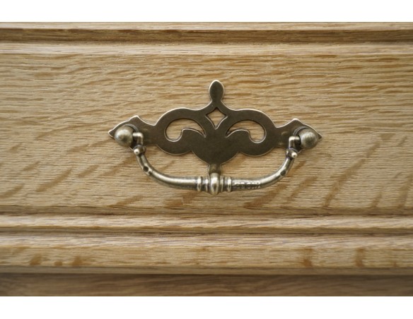 WITRYNA KREDENS JASNY LITY DĄB PODŚWIETALANA SZER. 232 CM