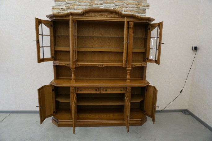 WITRYNA Z KOMODĄ - KREDENS PODŚWIETLANA SZER....