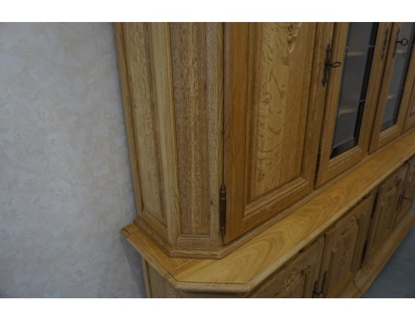 WITRYNA Z KOMODĄ LITY DĄB 8 DRZWIOWA SZER. 275 CM