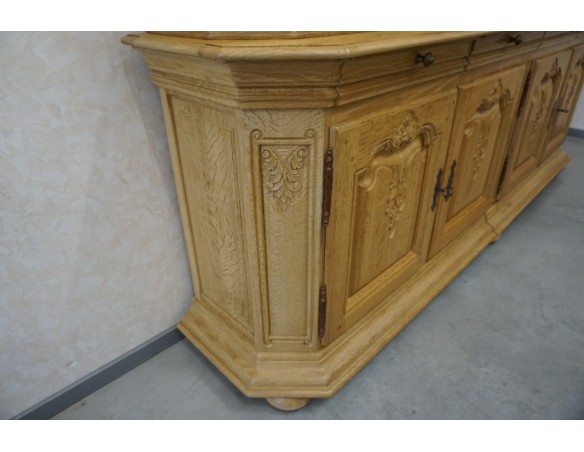 WITRYNA Z KOMODĄ LITY DĄB 8 DRZWIOWA SZER. 275 CM