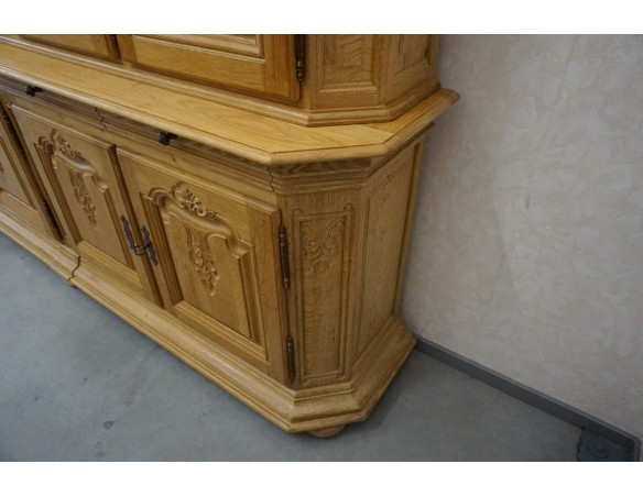 WITRYNA Z KOMODĄ LITY DĄB 8 DRZWIOWA SZER. 275 CM