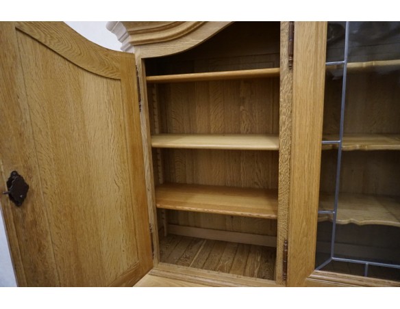 WITRYNA Z KOMODĄ LITY DĄB 8 DRZWIOWA SZER. 275 CM