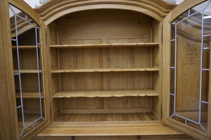 WITRYNA Z KOMODĄ LITY DĄB 8 DRZWIOWA SZER. 275 CM