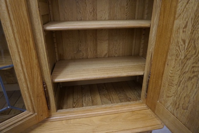 WITRYNA Z KOMODĄ LITY DĄB 8 DRZWIOWA SZER. 275 CM