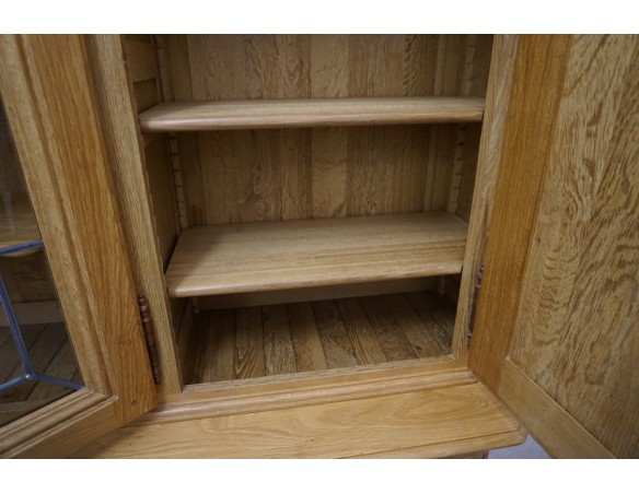 WITRYNA Z KOMODĄ LITY DĄB 8 DRZWIOWA SZER. 275 CM