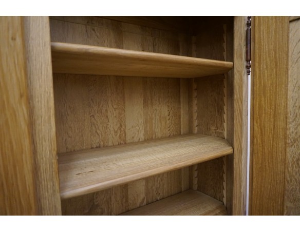WITRYNA Z KOMODĄ LITY DĄB 8 DRZWIOWA SZER. 275 CM