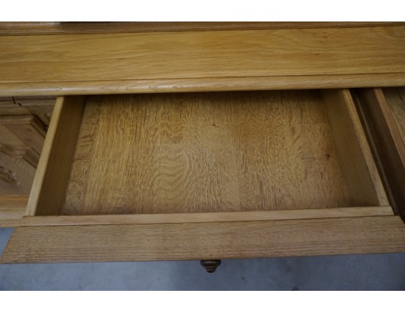 WITRYNA Z KOMODĄ LITY DĄB 8 DRZWIOWA SZER. 275 CM