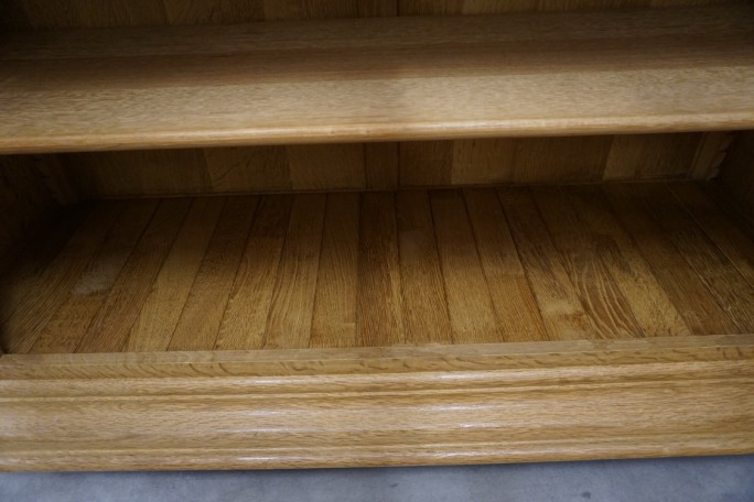 WITRYNA Z KOMODĄ LITY DĄB 8 DRZWIOWA SZER. 275 CM