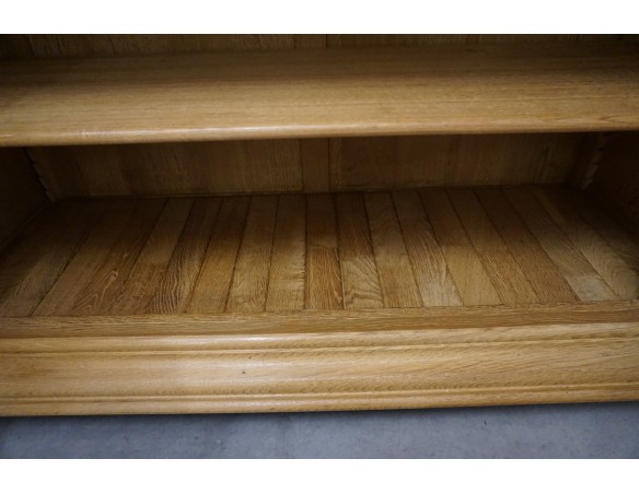 WITRYNA Z KOMODĄ LITY DĄB 8 DRZWIOWA SZER. 275 CM