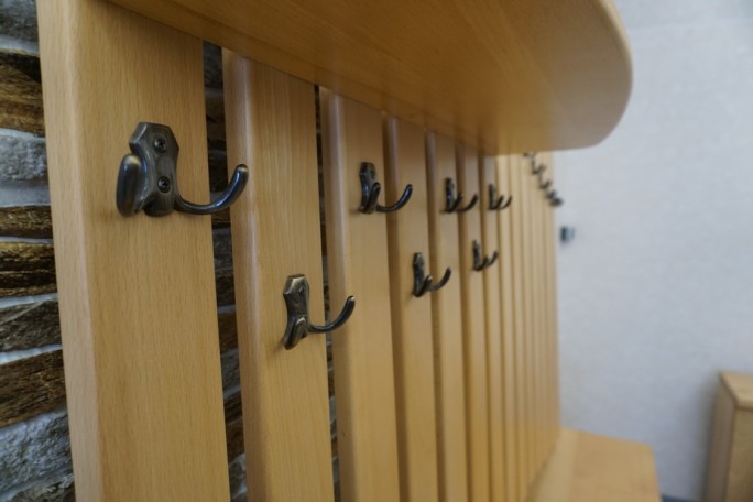 WIESZAK DO PRZEDPOKOJU DUŻY JASNY BUK SZER. 170 CM