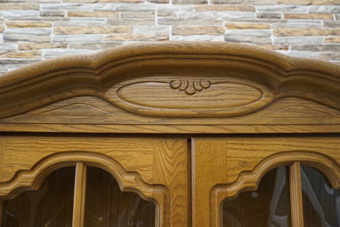 WITRYNA Z KOMODĄ PODŚWIETLANA 8 DRZWIOWA SZER....