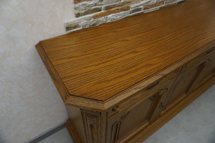 KOMODA DĘBOWA 4 DRZWIOWA SZER. 215 CM