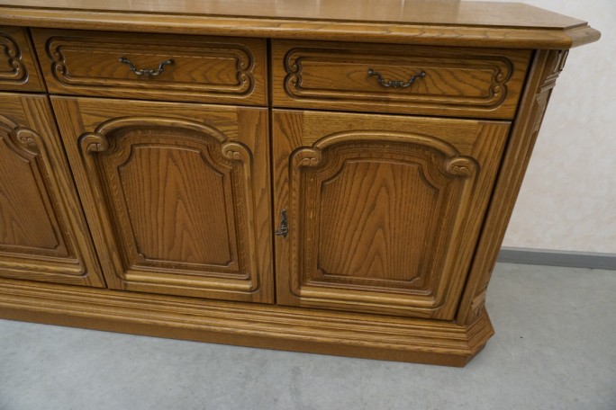 KOMODA DĘBOWA 4 DRZWIOWA SZER. 215 CM