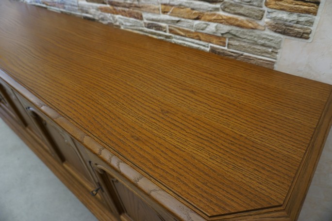 KOMODA DĘBOWA 4 DRZWIOWA SZER. 215 CM