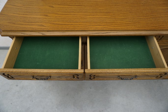 KOMODA DĘBOWA 4 DRZWIOWA SZER. 215 CM