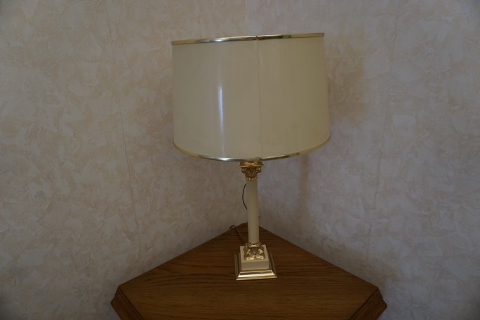 LAMPA BIURKOWA LUB NA KOMODĘ 40/40 CM