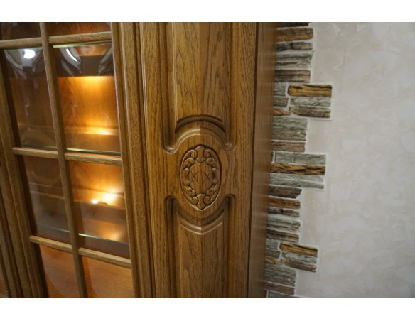 WITRYNA Z KOMODĄ DĘBOWA PODŚWIETLANA SUPER SZER. 185 CM