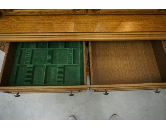 WITRYNA Z KOMODĄ DĘBOWA PODŚWIETLANA SUPER SZER. 185 CM