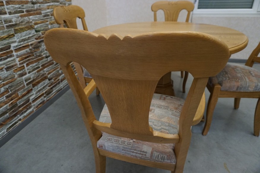 STÓŁ LITY DĄB OKRĄGŁY średnica 115 cm  ROZKŁADANY DO 175 CM + 4 KRZESŁA