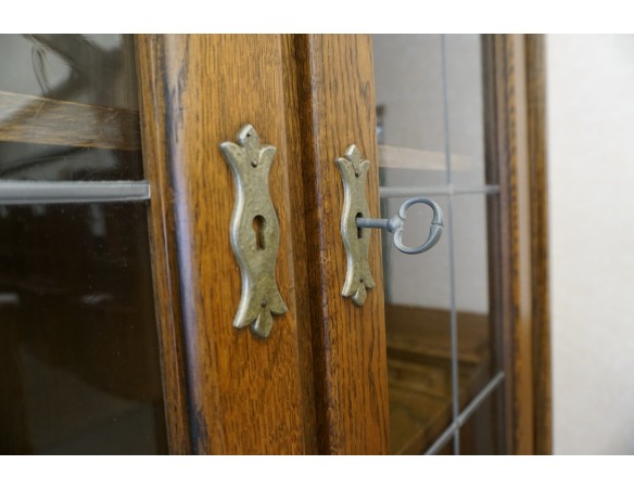 WITRYNA Z KOMODĄ DĘBOWA CIEMNA 4 DRZWIOWA SZER. 125 CM