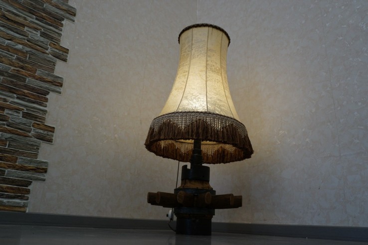 ORYGINALNA LAMPA Z PIASTY STAREGO WOZU...