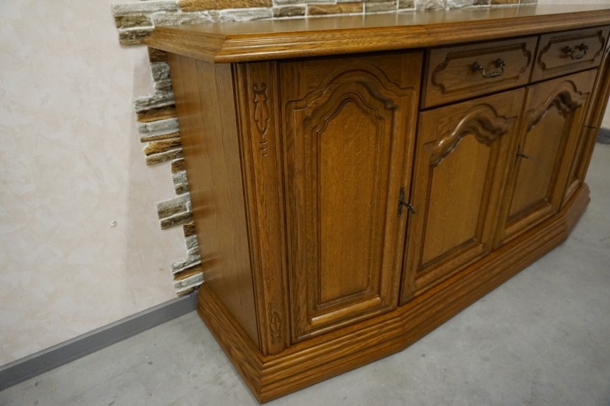 KOMODA DĘBOWA 4 DRZWIOWA SZER. 179 CM