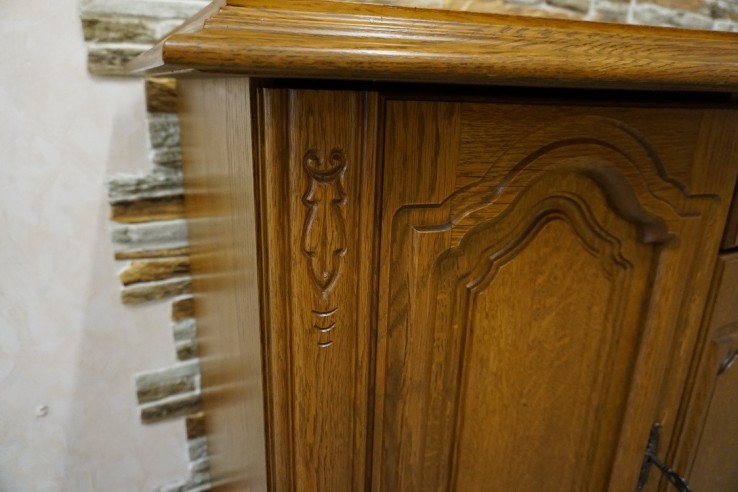 KOMODA DĘBOWA 4 DRZWIOWA SZER. 179 CM