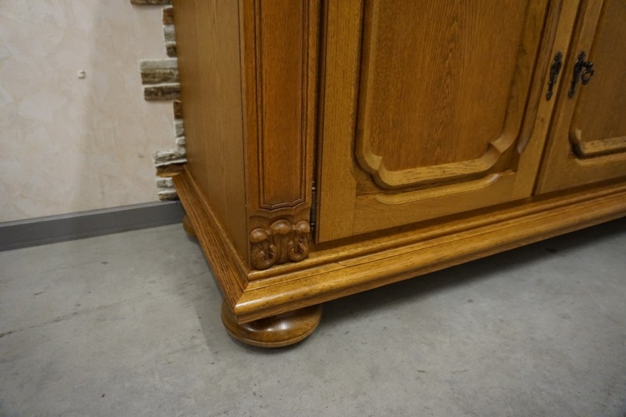 KOMODA DĘBOWA 3 DRZWIOWA SZER. 178 CM