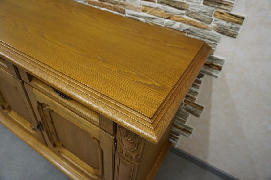 KOMODA DĘBOWA 3 DRZWIOWA SZER. 178 CM