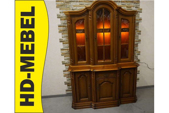 WITRYNA Z KOMODĄ ORZECHOWA PODŚWIETLANA SZER....