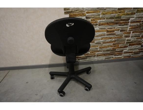 FOTEL BIUROWY OBROTOWY CZARNY 44/50 CM