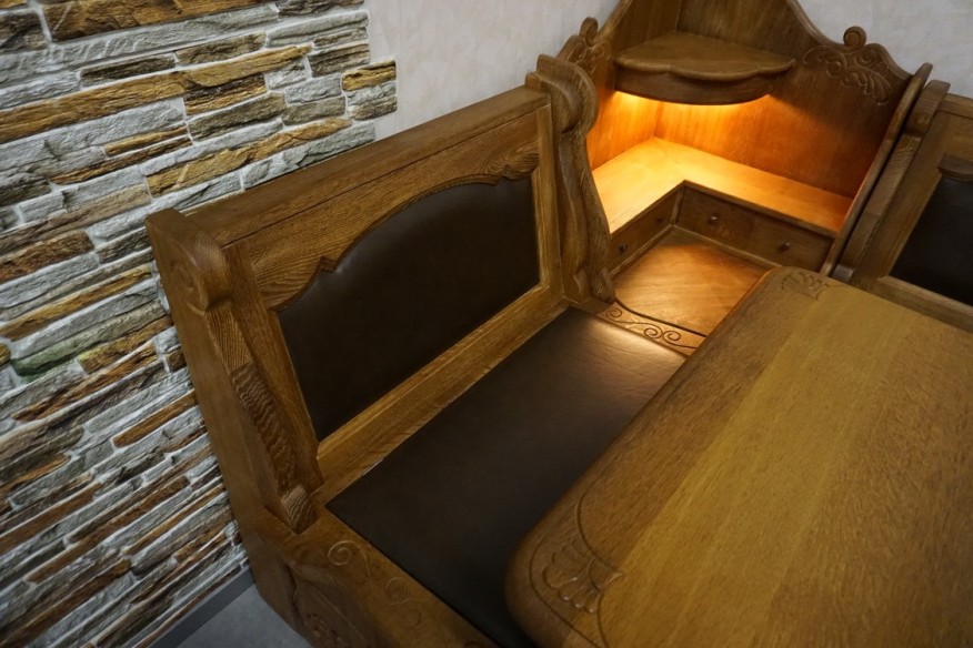 EKSKLUZYWNY NAROŻNIK KUCHENNY + STÓŁ ROZKŁADANY + 4 KRZESŁA PODŚWIETLANY