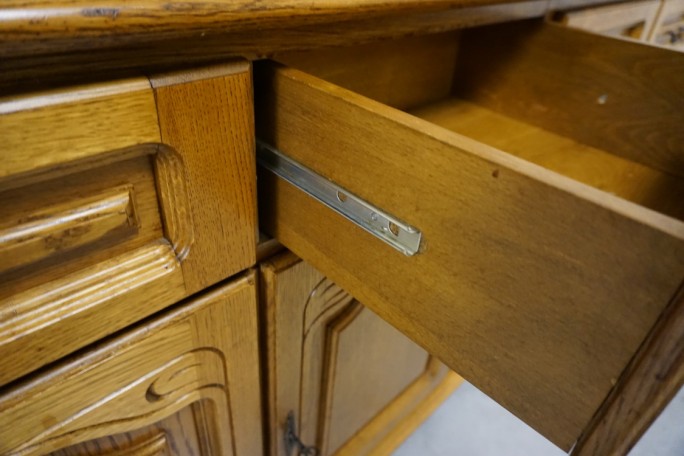 KOMODA DĘBOWA 4 DRZWIOWA SZER. 196 CM