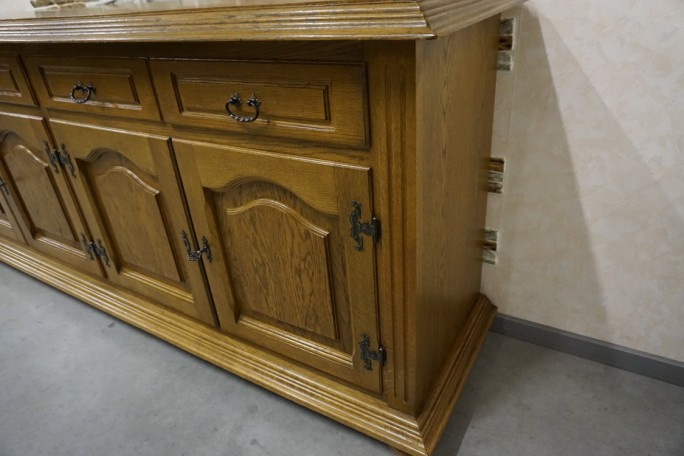 KOMODA DĘBOWA 4 DRZWIOWA SZER. 213 CM