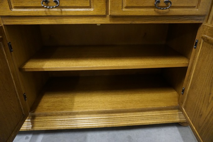 KOMODA DĘBOWA 4 DRZWIOWA SZER. 213 CM