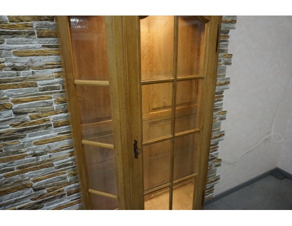 WITRYNA DĘBOWA LITY DĄB NATURALNA PODŚWIETLANA SZKLANE PÓŁKI SZER. 112 CM