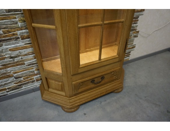 WITRYNA DĘBOWA LITY DĄB NATURALNA PODŚWIETLANA SZKLANE PÓŁKI SZER. 112 CM