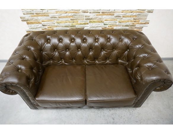SOFA CHESTERFIELD 2-osobowa SKÓRA NATURALNA BRĄZOWA SZER. 170 CM