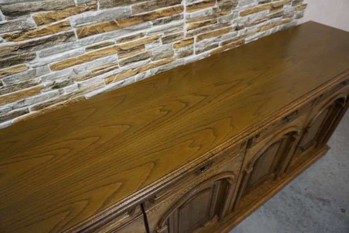 KOMODA DĘBOWA 4 DRZWIOWA SZER. 211 CM