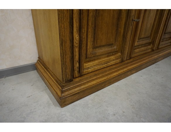 KOMODA DĘBOWA 4 DRZWIOWA SZER. 211 CM