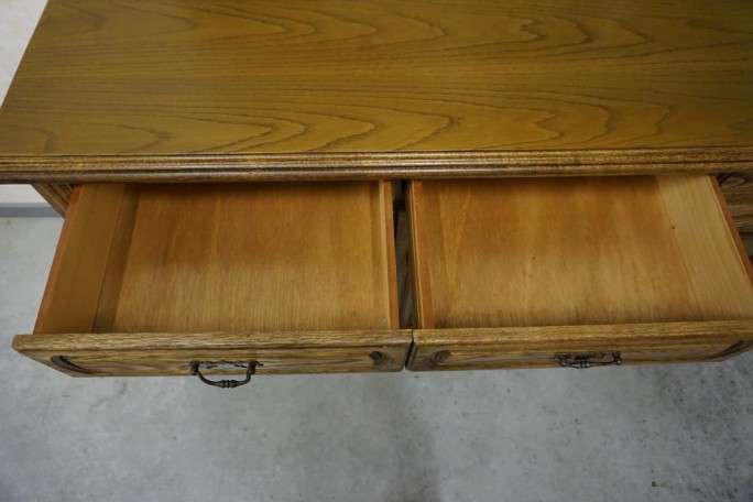 KOMODA DĘBOWA 4 DRZWIOWA SZER. 211 CM