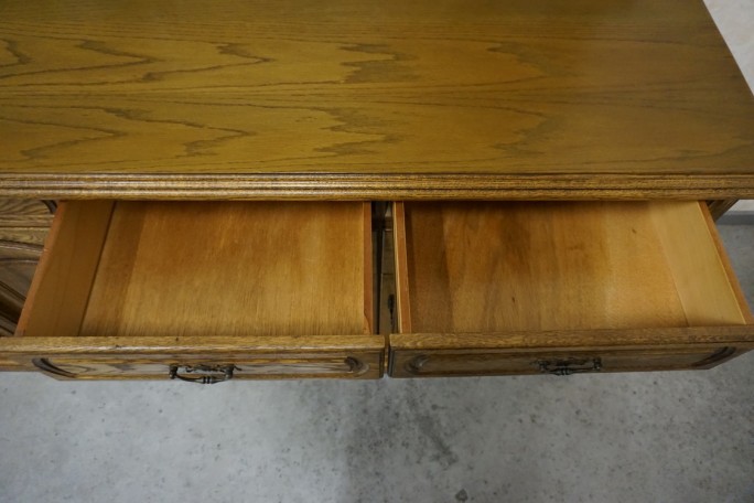 KOMODA DĘBOWA 4 DRZWIOWA SZER. 211 CM