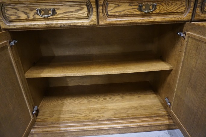 KOMODA DĘBOWA 4 DRZWIOWA SZER. 211 CM