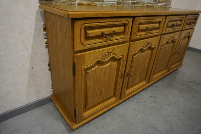 KOMODA DĘBOWA 4 DRZWIOWA SZER. 184 CM