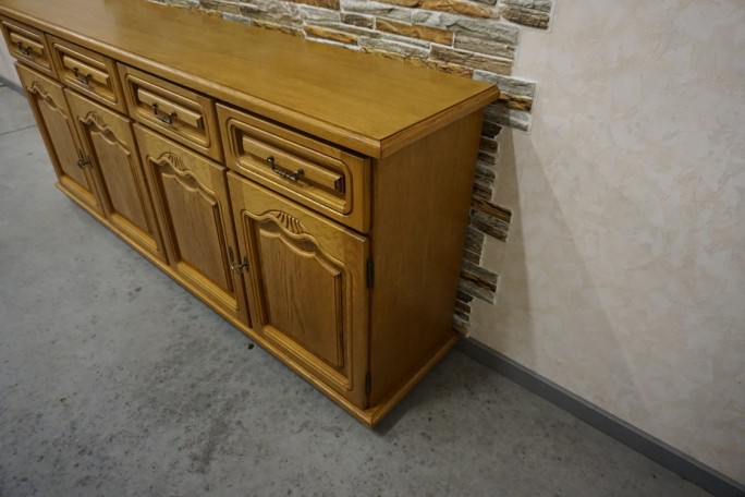 KOMODA DĘBOWA 4 DRZWIOWA SZER. 184 CM