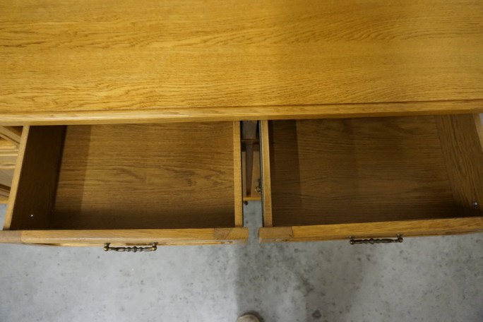 KOMODA DĘBOWA 4 DRZWIOWA SZER. 184 CM