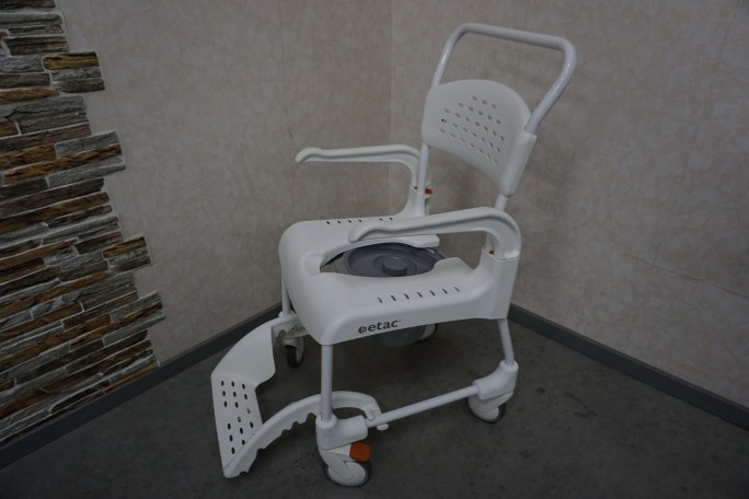 Wózek Sanitarny Krzesło toaletowo - prysznicowy...