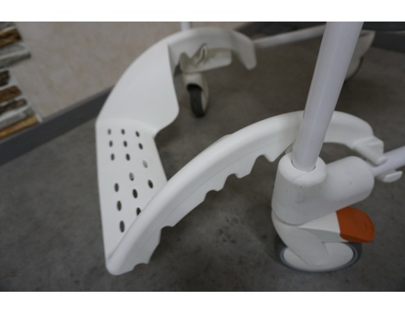 Wózek Sanitarny Krzesło toaletowo - prysznicowy Etac CLEAN 55