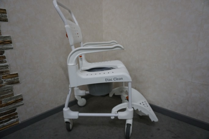 Wózek Sanitarny Krzesło toaletowo - prysznicowy...